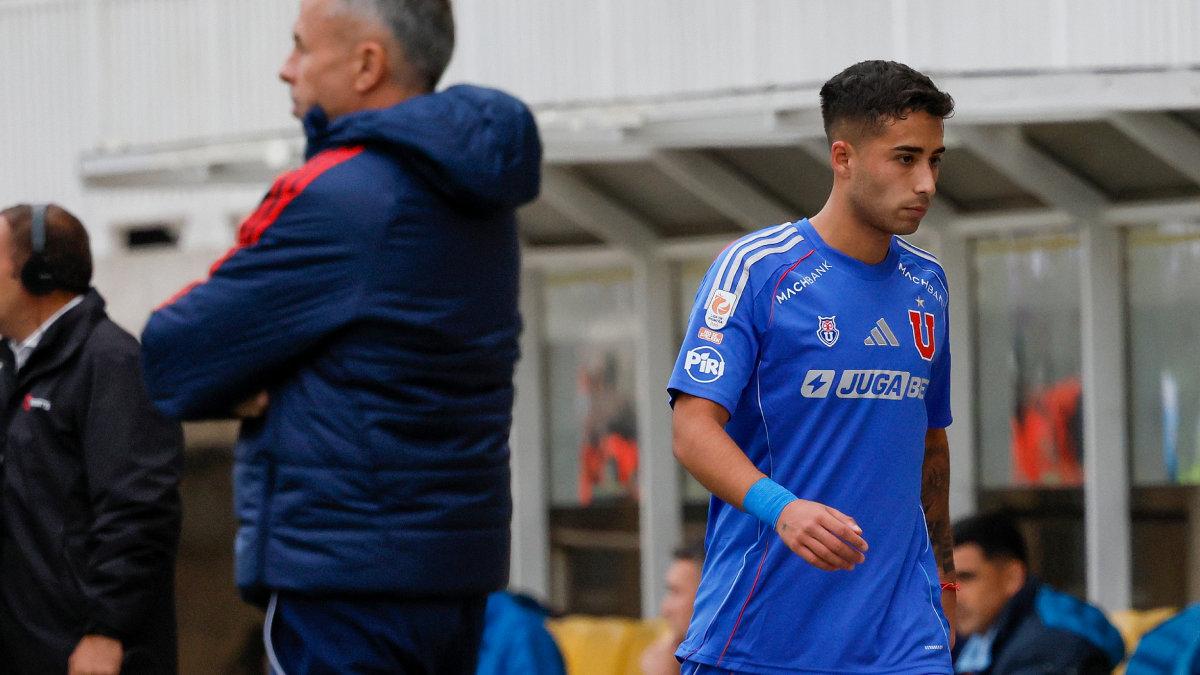 Ya son tres al hilo: Lucas Assadi nuevamente no sería convocado en la U de Chile