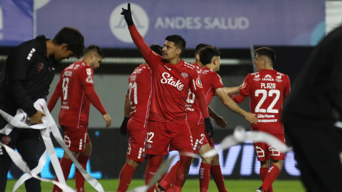 Ñublense obtiene un gran triunfo que lo saca de los puestos de peligro en el Campeonato Nacional