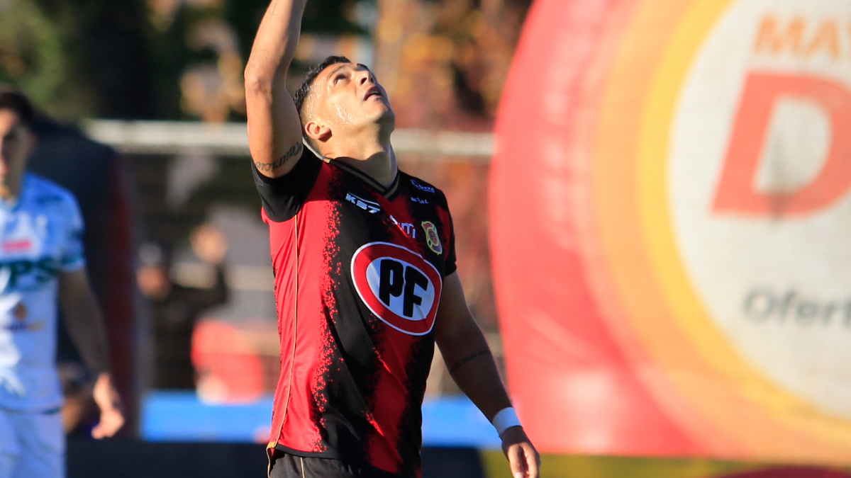 Rangers reaccionó a tiempo y rescató un empate ante Santiago Wanderers en la Primera B