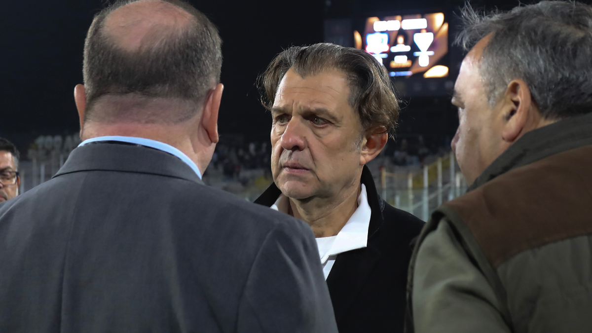 Adelantan que Colo Colo se jugará sus cartas y buscará revertir sanción de la Conmebol