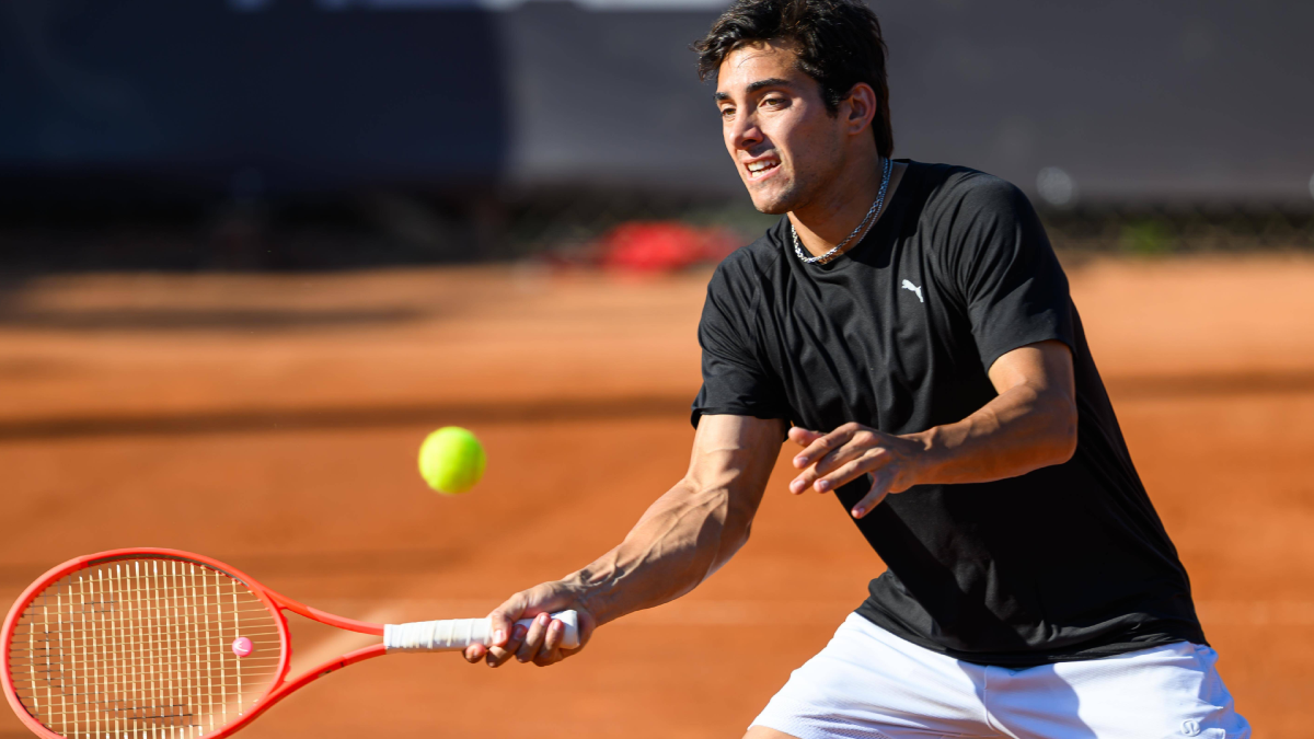 Cristian Garin celebra y se suma a Tomás Barrios en los cuartos de final en Mauthausen