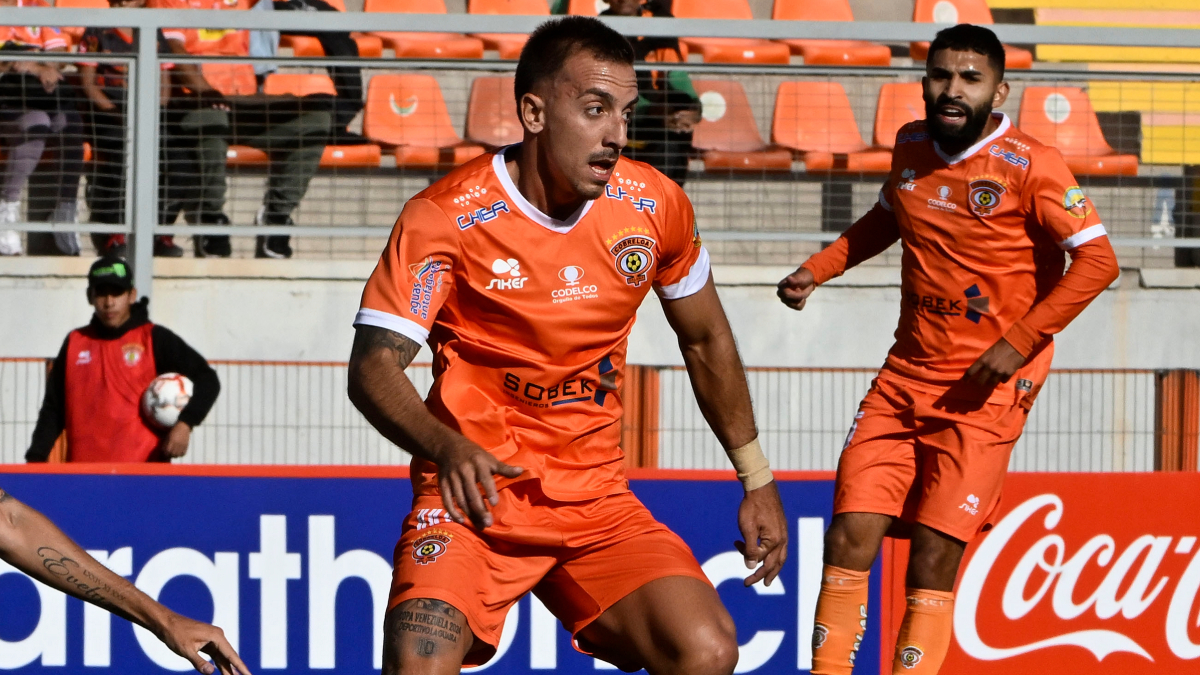 Sorpresiva salida en Cobreloa: refuerzo extranjero rescindió contrato a cinco meses de su llegada