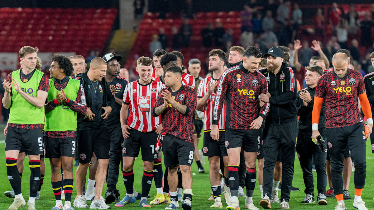 Ben Brereton y su Sheffield dan un paso más a su sueño del ascenso a la Premier League