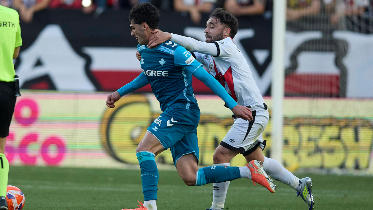 Betis de Pellegrini tropieza y complica su camino a la Champions League