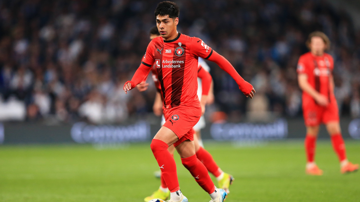 Darío Osorio y el Midtjylland buscan mantenerse en la pelea por el título en Dinamarca