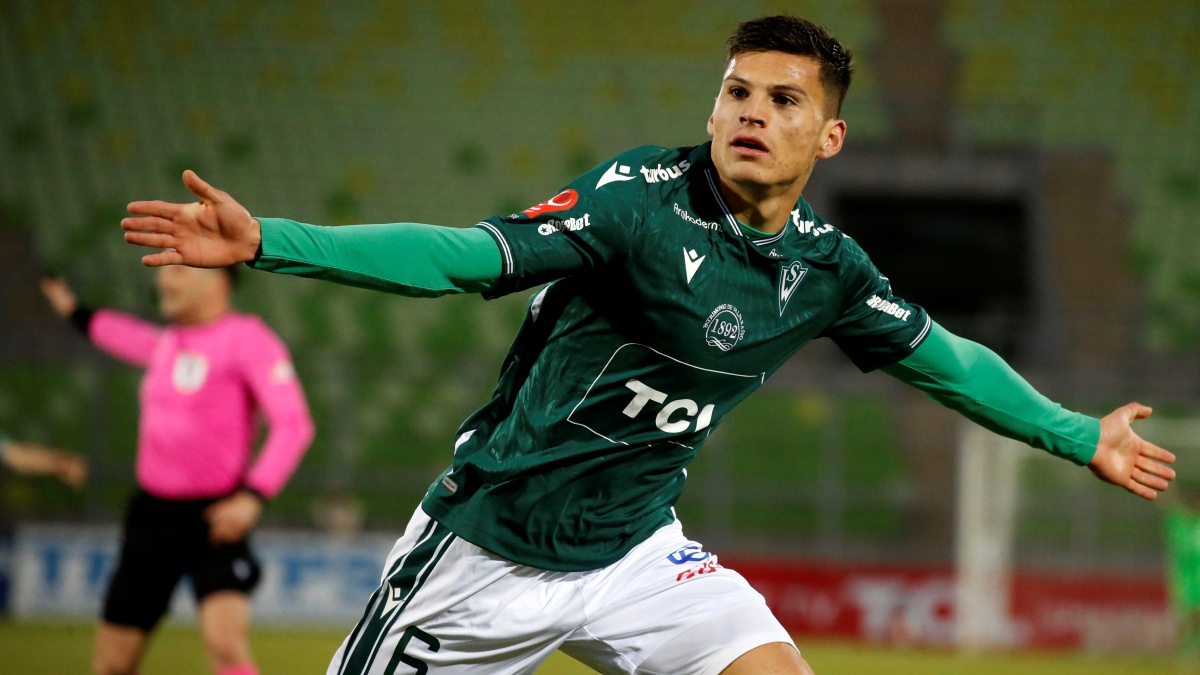 Lucas Cepeda se convirtió en el salvavidas millonario de Santiago Wanderers