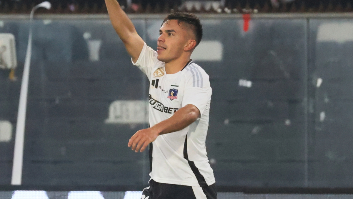 Vicente Pizarro se cuadró con Jorge Almirón tras el triunfo de Colo Colo: “Necesitábamos ganar por él”