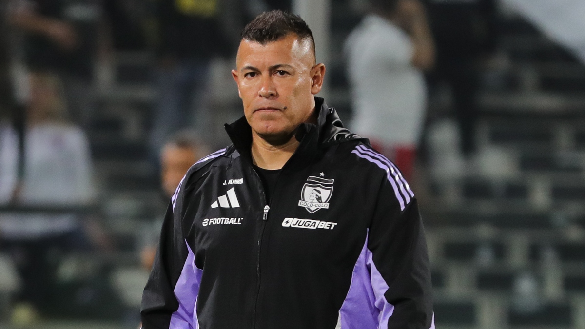 ¿En qué está la negociación de Colo Colo con Jorge Almirón para concretar su salida?