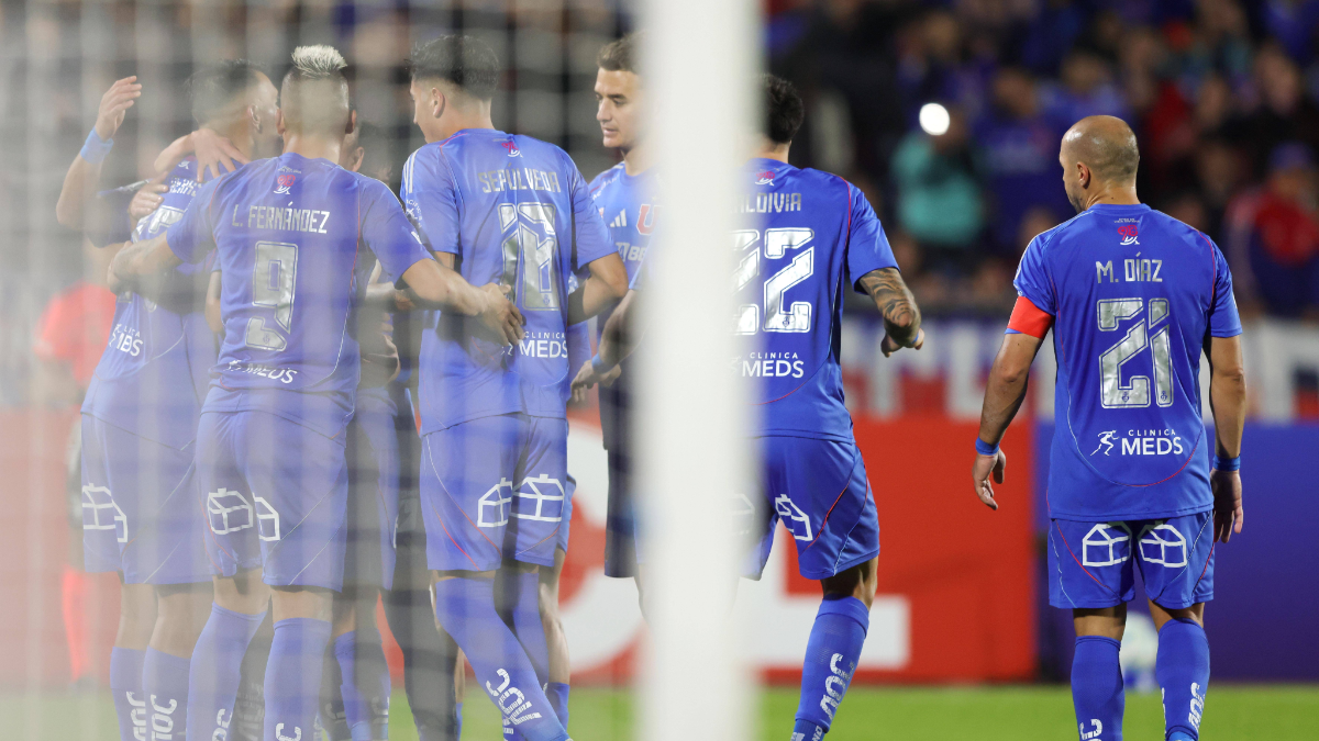 El gigante que espera: U de Chile podría enfrentar a Independiente en octavos de Copa Sudamericana