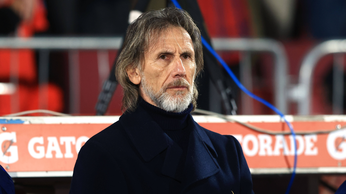 ¿Cuál es el sueldo de Ricardo Gareca en Chile? El alto costo del DT que tiene a La Roja fuera del Mundial