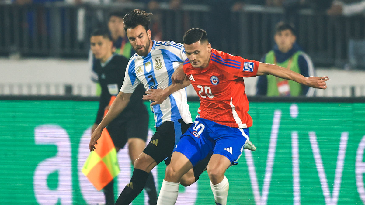 Lucas Cepeda encandiló hasta en Europa al ser el mejor de Chile en el duelo con Argentina