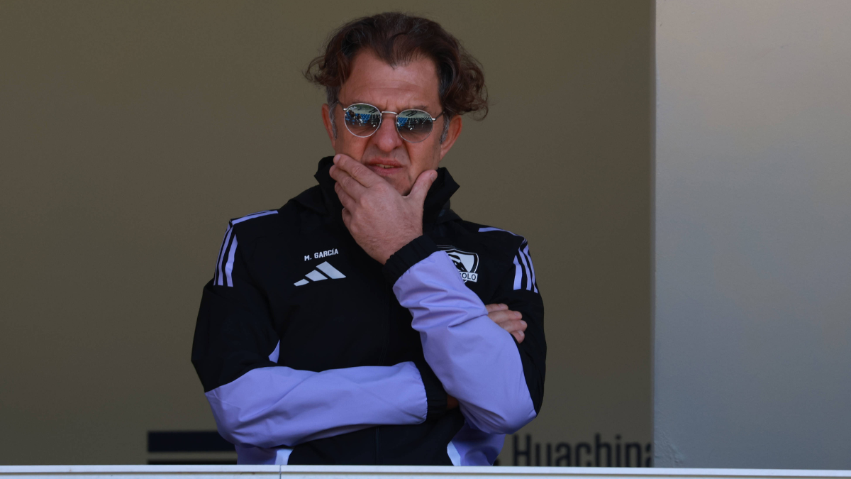 Mosa se refirió a la posible salida de Cepeda y dio un desalentador mensaje en relación a refuerzos