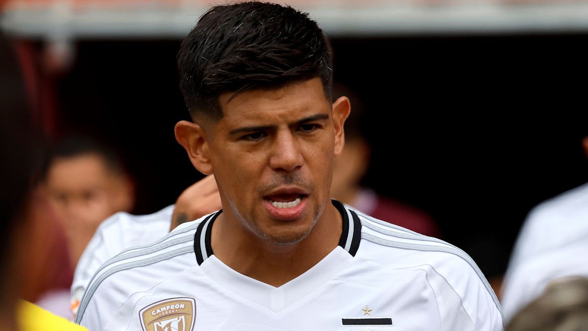 En Colo Colo reina la incertidumbre por el futuro de Esteban Pavez