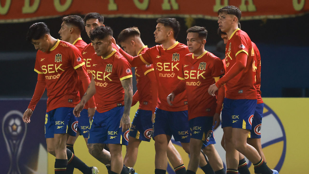 Unión Española busca repatriar a un ídolo del club en su lucha por evitar el descenso