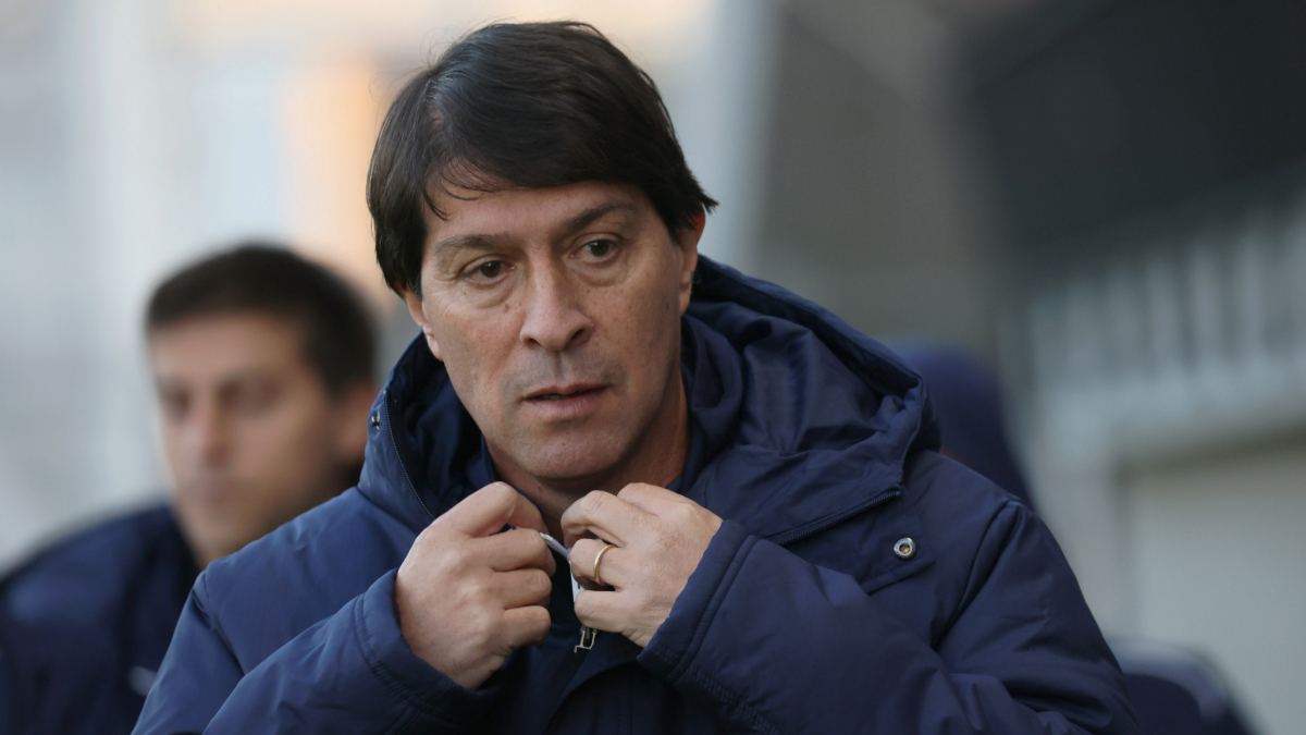 Nueva baja para Daniel Garnero: U Católica confirmó la salida de uno de sus jugadores