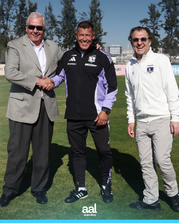 ¿Reconciliación en Colo Colo? Qué implica el apretón de manos entre Jorge Almirón y Aníbal Mosa