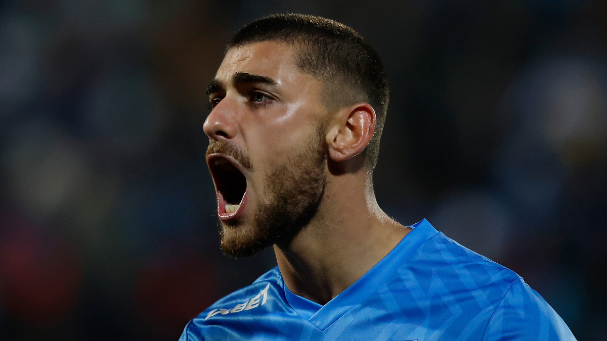 Se olvida de U Católica: Thomas Gillier fue oficializado en su nuevo club en Europa