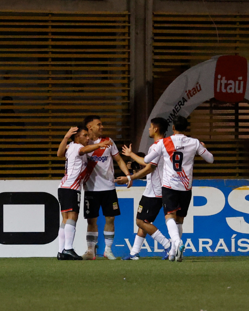 Santiago Wanderers fue el gran ganador de la jornada sabatina de Primera B
