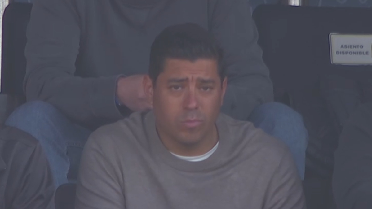 Nicolás Córdova ya hizo más que Gareca: Asistió al clásico entre U. Católica y Colo Colo