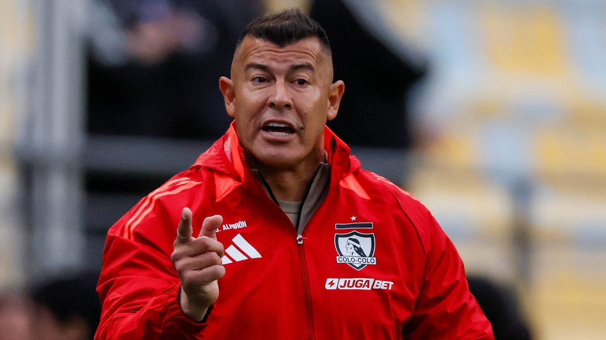 Almirón deja fuera a una FIGURA de Colo Colo por decisión técnica