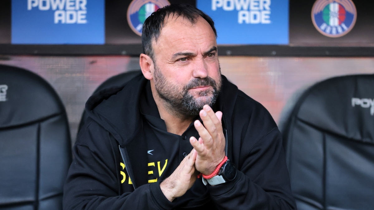 José Luis Sierra vuelve a Arabia Saudita tras difícil paso por Unión Española