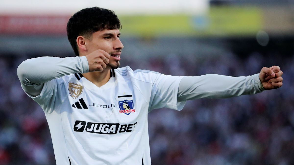 Colo Colo congela la renovación de Alexander Oroz: Hay una importante razón