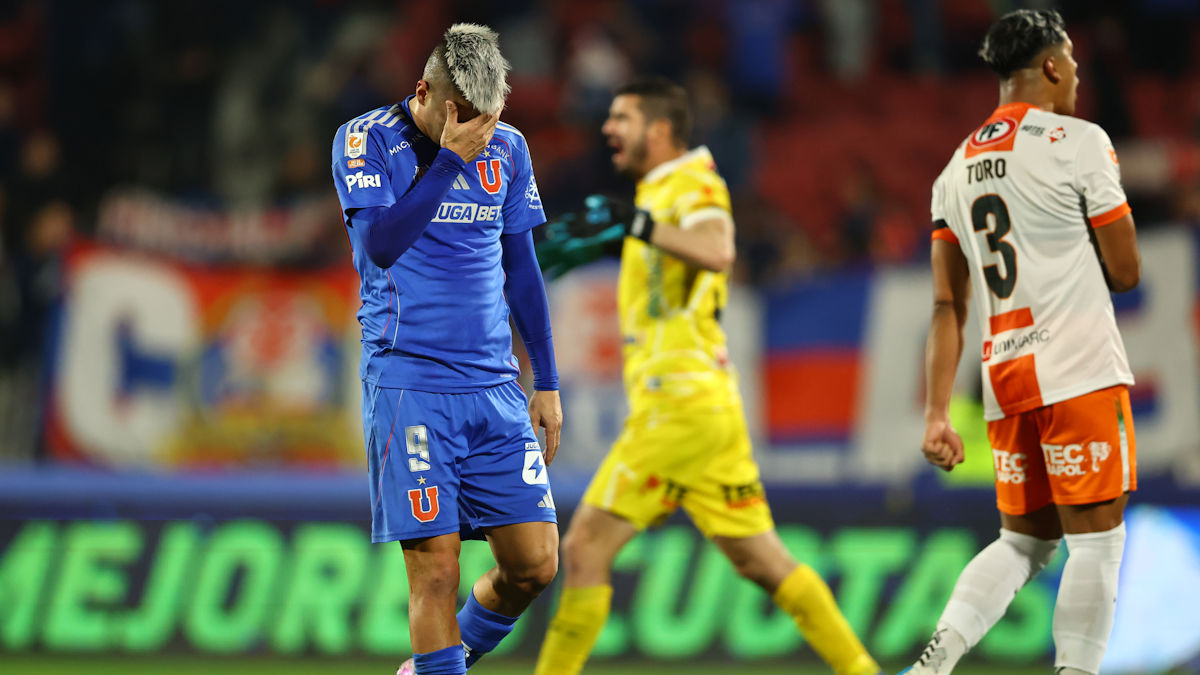 La U de Chile se complicó en la lucha por el título con dramática derrota ante Cobresal