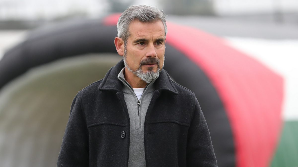 “Que el árbitro no sea tema”: El mensaje de Miguel Ramírez que calienta el duelo con U de Chile