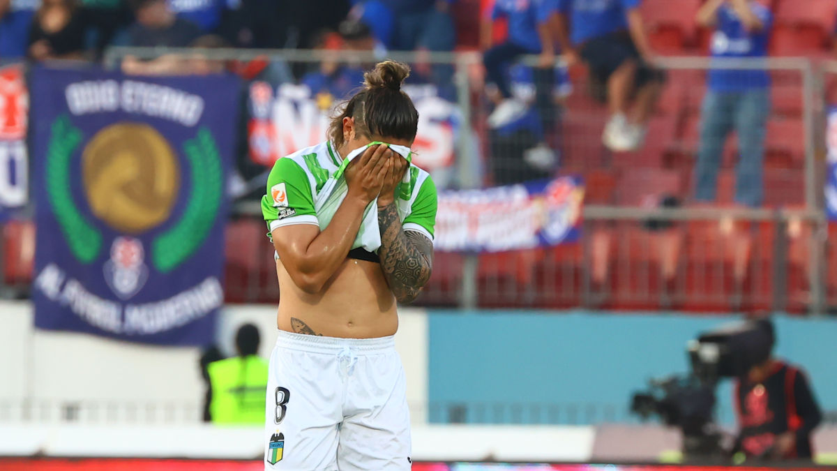 Destrozan a Joaquín Montecinos por haber coqueteado con Colo Colo: “Le va a pesar”