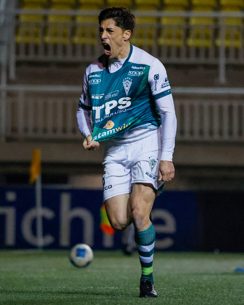 Mesa servida para el cumpleañero Wanderers: si gana es puntero exclusivo de la B