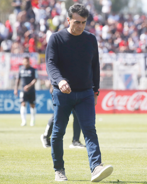 “Salvar a Colo Colo del descenso…”: La sorpresiva confesión de Gustavo Quinteros sobre su paso por Chile