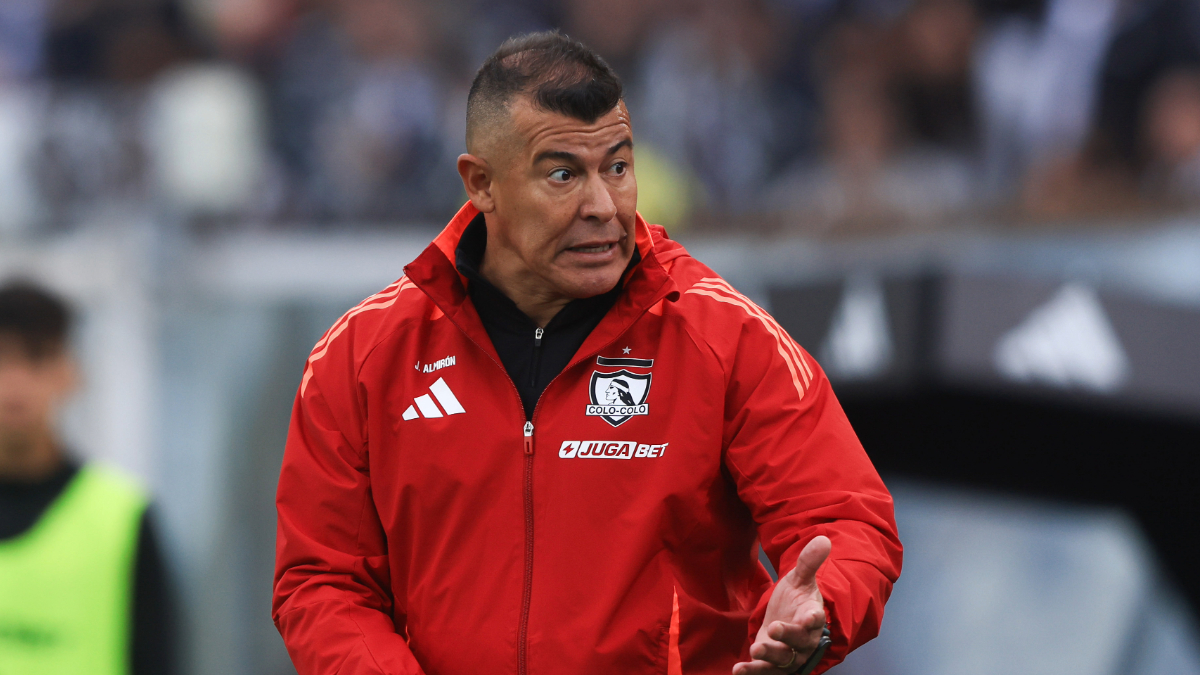 Jorge Almirón le da un respiro a Colo Colo: el acuerdo que le ahorró millones a los albos