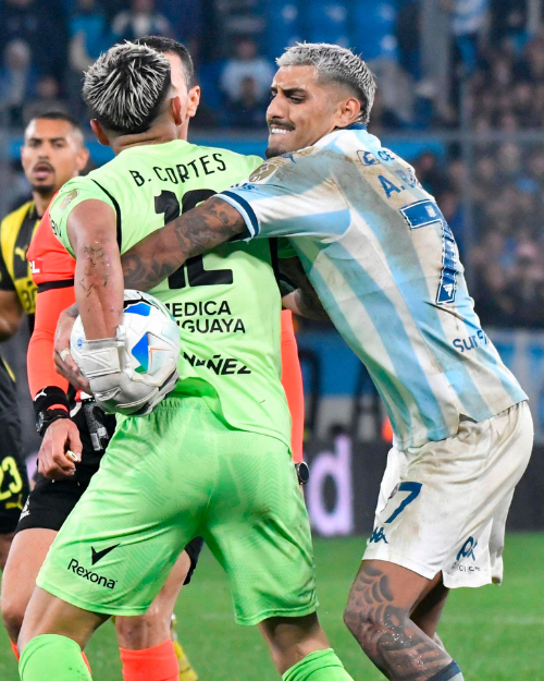 Brayan Cortés se olvida de la Libertadores al volver a dejar su arco en cero con Peñarol