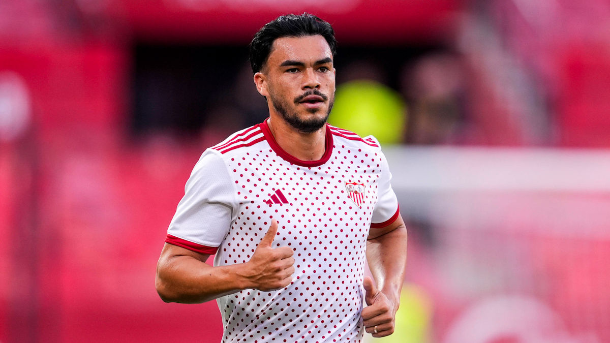 ¡Se acerca el debut! Gabriel Suazo recibe la noticia más esperada junto a Sevilla