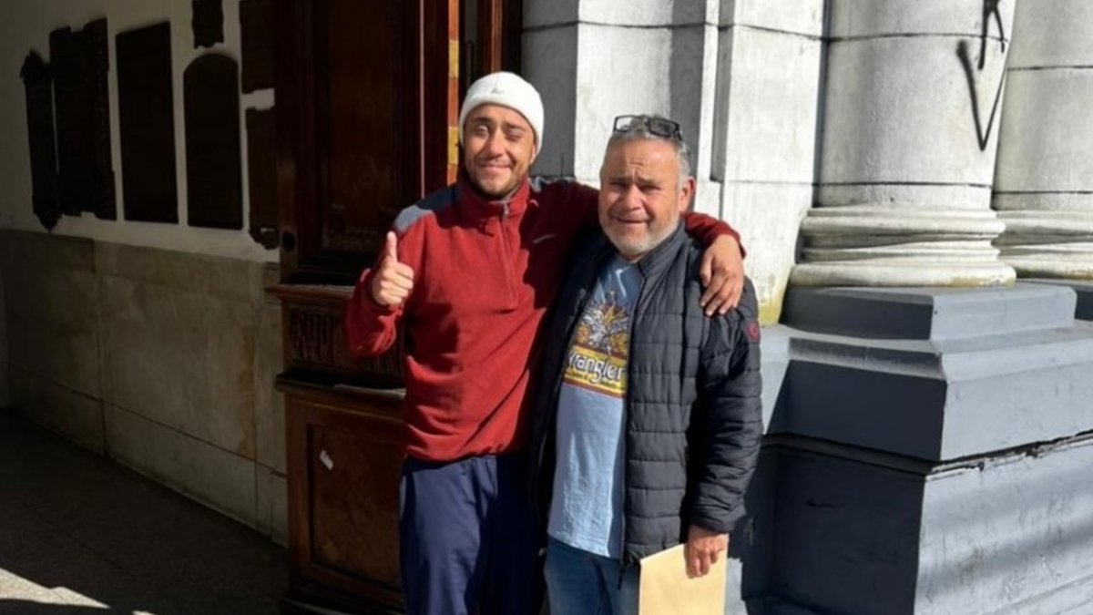 Hincha de la U de Chile que estuvo grave en Avellaneda recibe alta y prepara su regreso a Chile