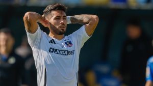 Fernando Ortiz no pierde tiempo: la drástica decisión con Marcos Bolados en Colo Colo