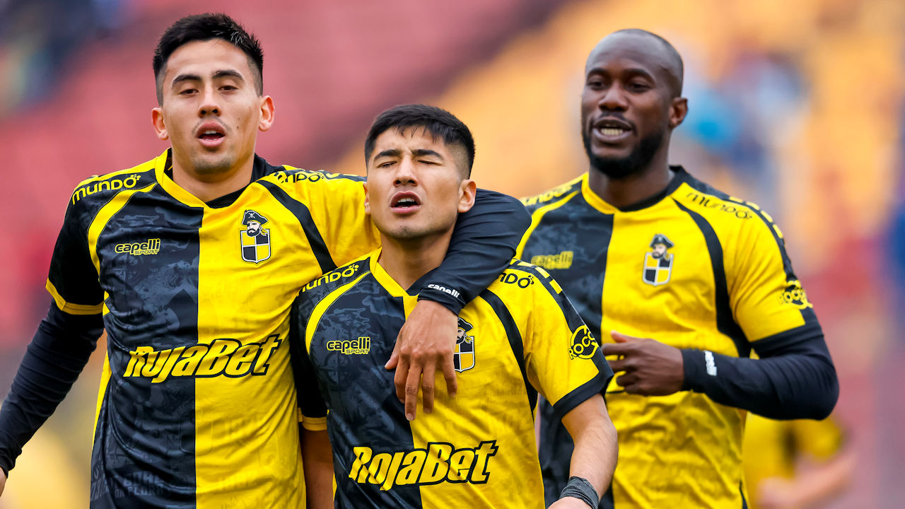 Es figura en Coquimbo Unido, estuvo en la órbita de La Roja y elevó enormemente su valor de mercado