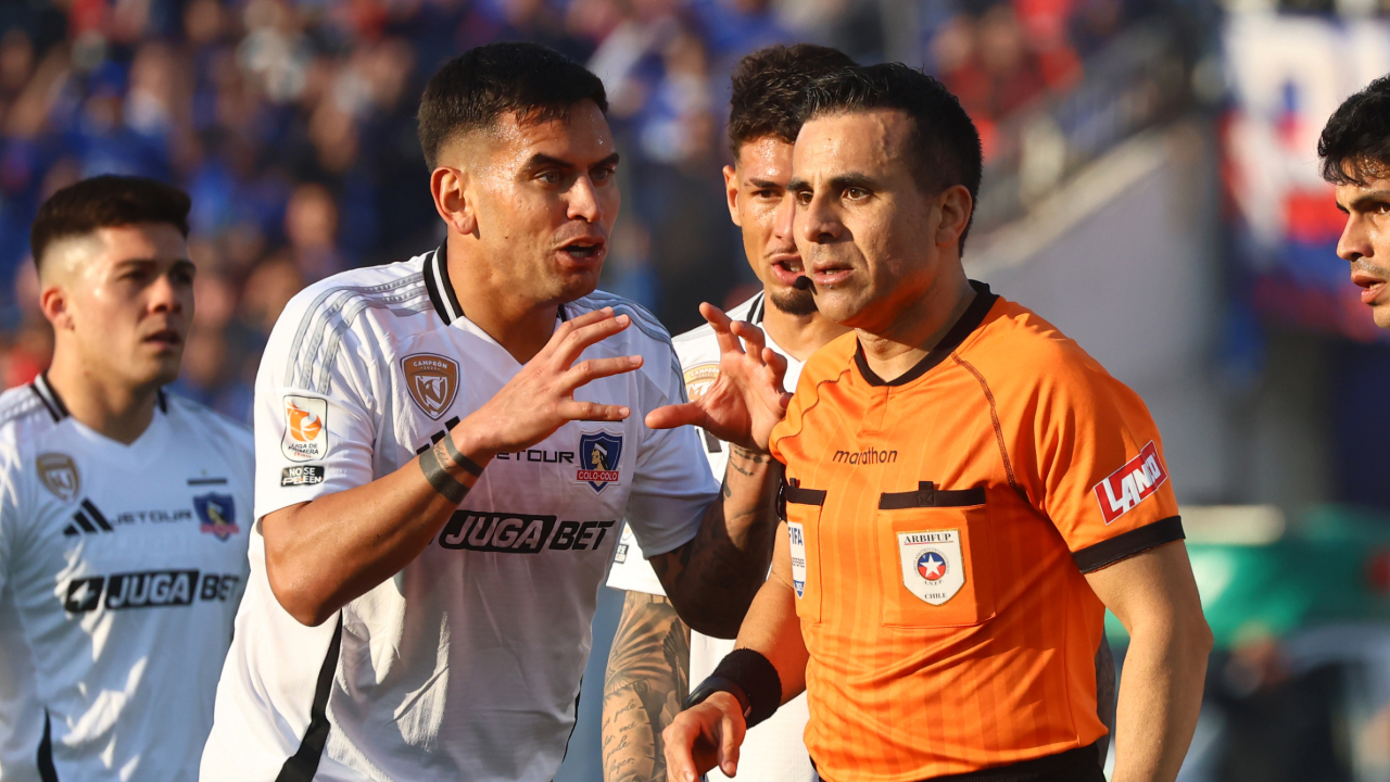 El castigo a Sebastián Vegas que complica aún más a Colo Colo tras el desastre en la Supercopa