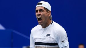 Tabilo grita campeón en Chengdú de la forma más linda: Derribó a un Top 10 del ranking