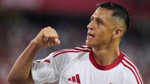 ¡Volvió el Niño Maravilla! Alexis anotó su primer gol en el Sevilla