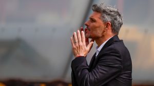 Fernando Ortiz pide calma y busca mejorar a Colo Colo sin apuros