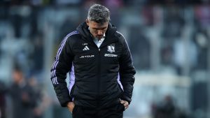 Durísimo golpe para Colo Colo: Una lesión que trae grandes consecuencias