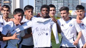 Colo Colo aplastó a la U de Chile en sus series formativas y festejó con picante celebración