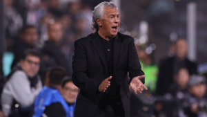 Néstor Gorosito mueve sus piezas en Alianza Lima antes del duelo con U de Chile