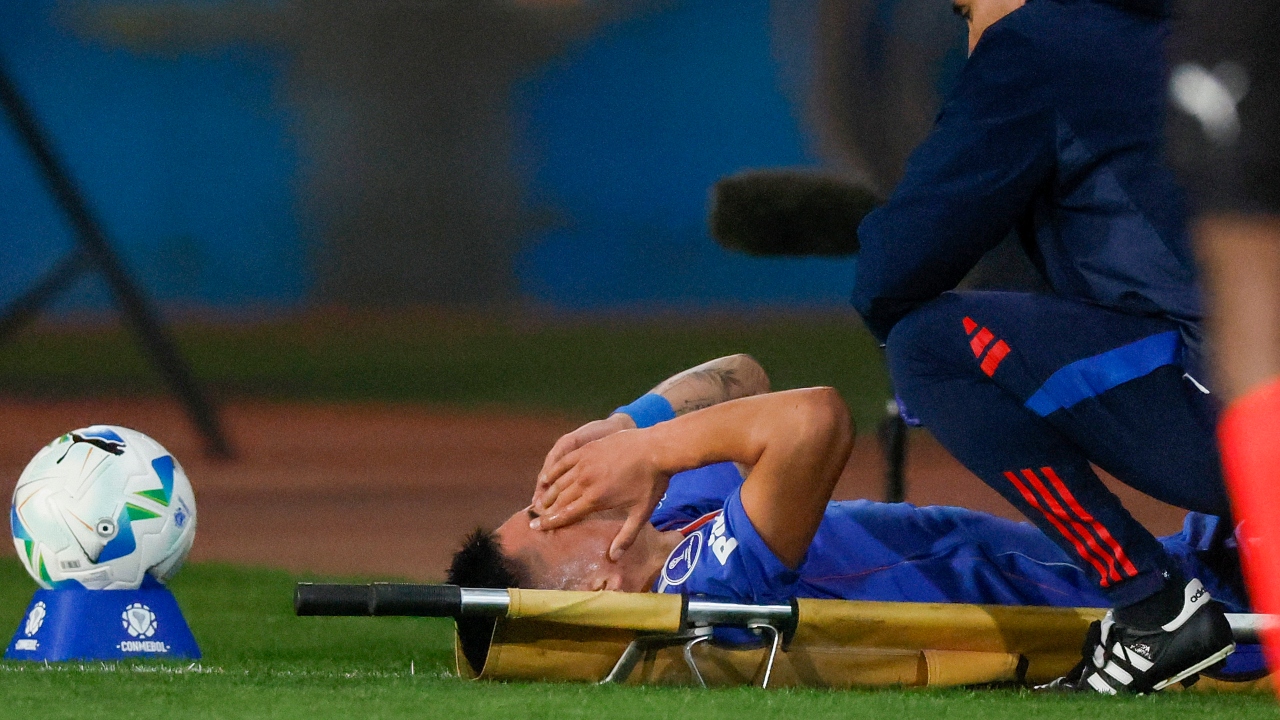 U de Chile en alerta: dos desgarros que dejan en aprietos a Gustavo Álvarez