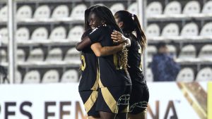 Colo Colo da un golpe de autoridad en la Libertadores Femenina y encamina su paso a cuartos de final