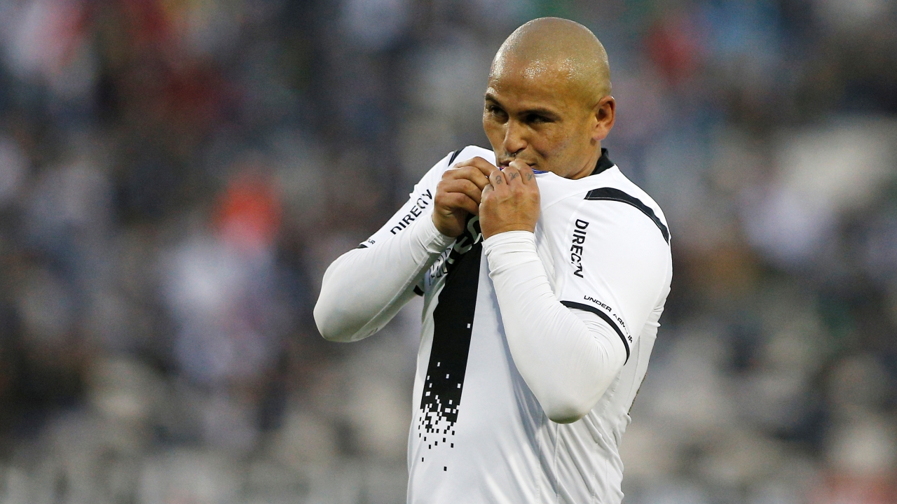 Humberto Suazo se emociona y deja abierta la puerta a Colo Colo