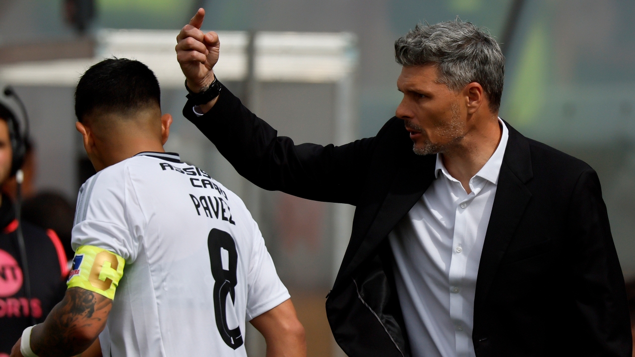 ¿Quiénes arman las maletas en Colo Colo? El Cacique sorprende con tres salidas más para 2026