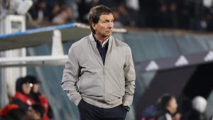 Crisis en Iquique: Vicepresidente se enfrenta al DT Fernando Díaz