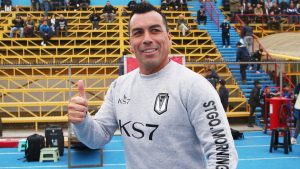 El escándalo en la Primera B que involucra a Esteban Paredes: Magallanes va por los tres puntos